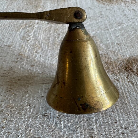 Simple Solid Brass Candle Snuffer with Bell - Picture 4 of 9